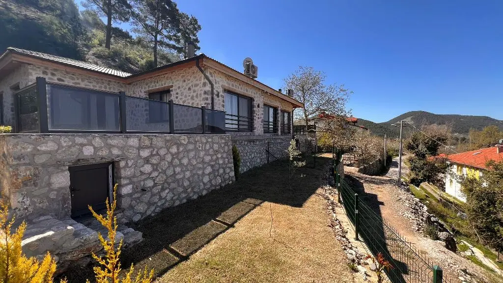 Home in Uzumlu